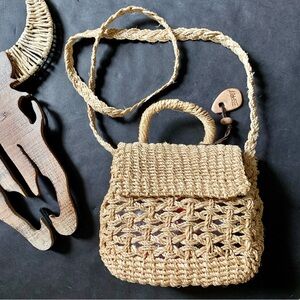 v i n t a g e :: Esprit Boho Braided Wicker Crossbody Purse